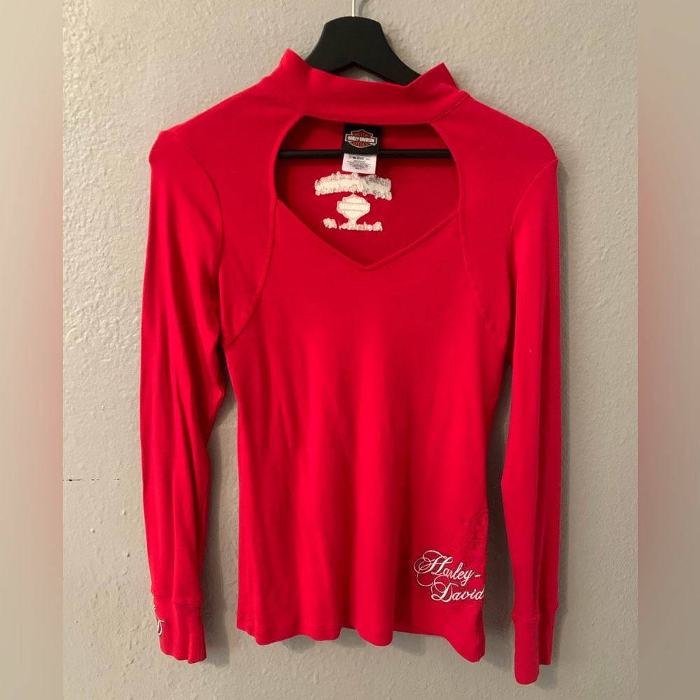Vintage Harley Davidson Red key hole cut out long sleeve shirt Medium